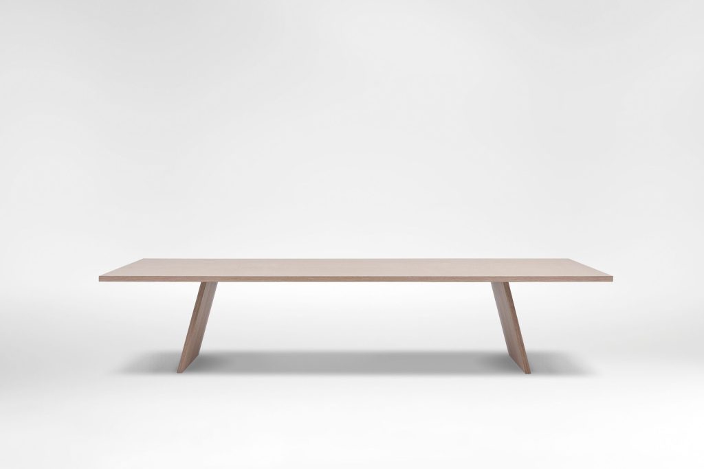 PI Dining Table – NATURAL OAK
