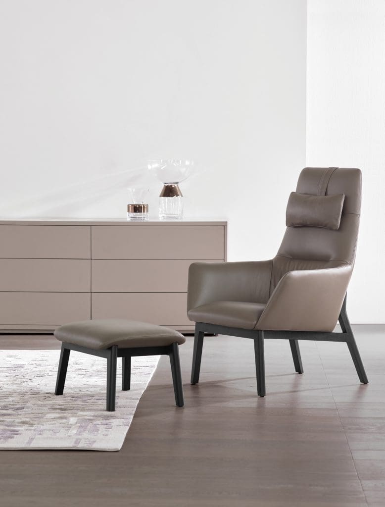 Qing Lounge Chair Swivel – DUSK