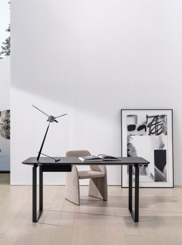 Verge Desk – BLACK WALNUT