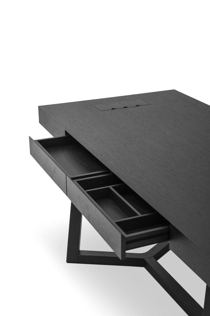Bureau Vessel – GREY OAK