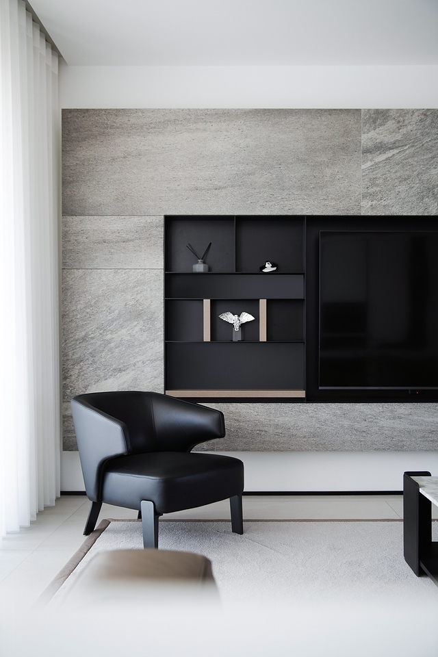 Embrace Loveseat – BATTLESHIP