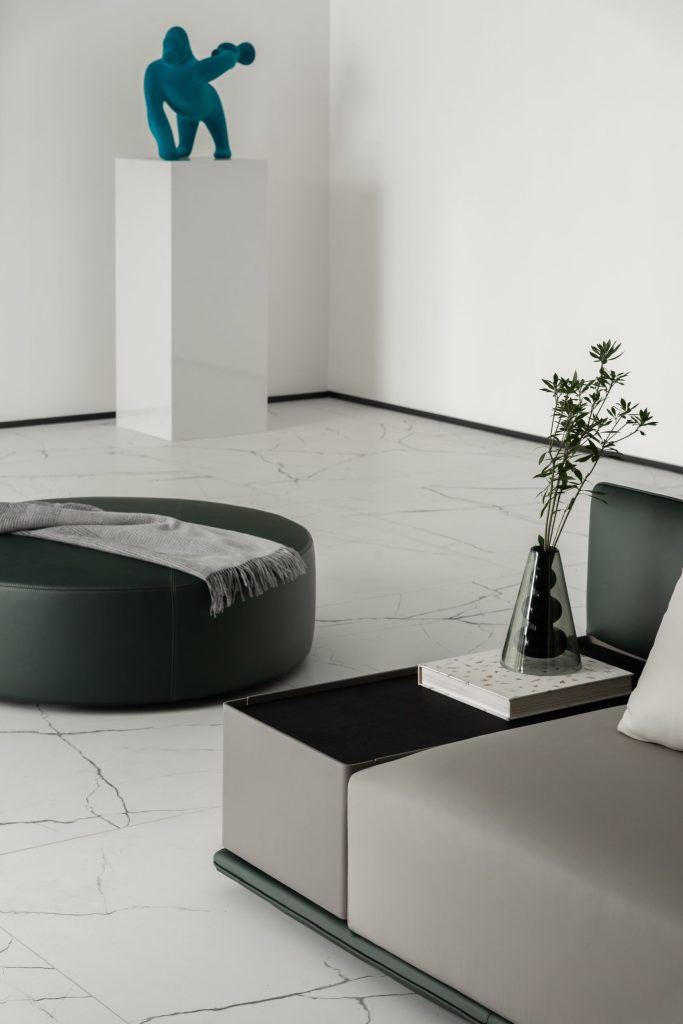 Elan Sofa including Table – CLAY+LINEN